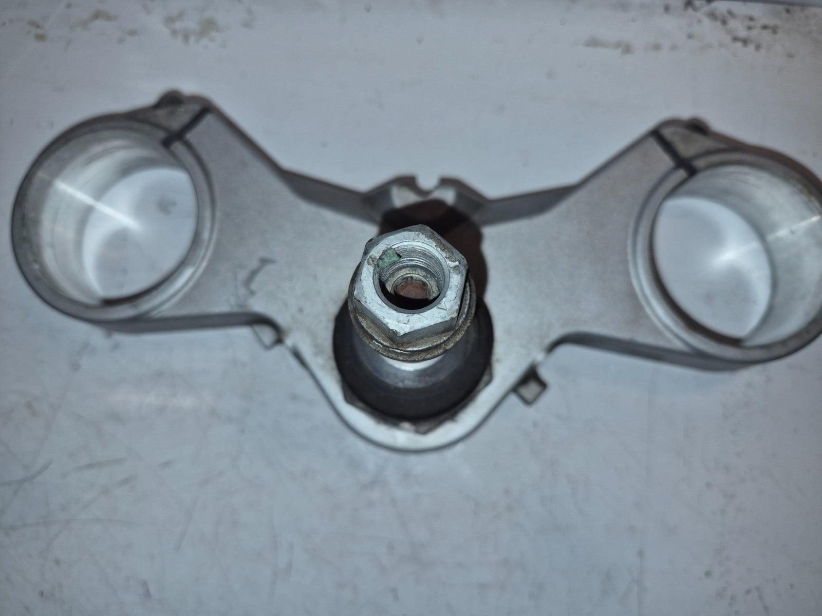 BMW R 1200 RT Lower Fork Brace