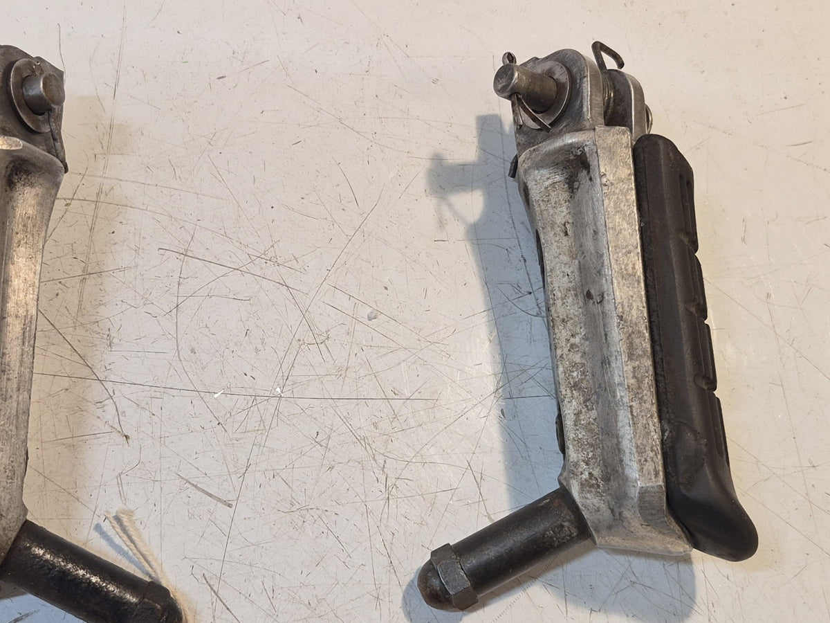 Honda CBR 1100 Blackbird Footpegs, Riders, Pair
