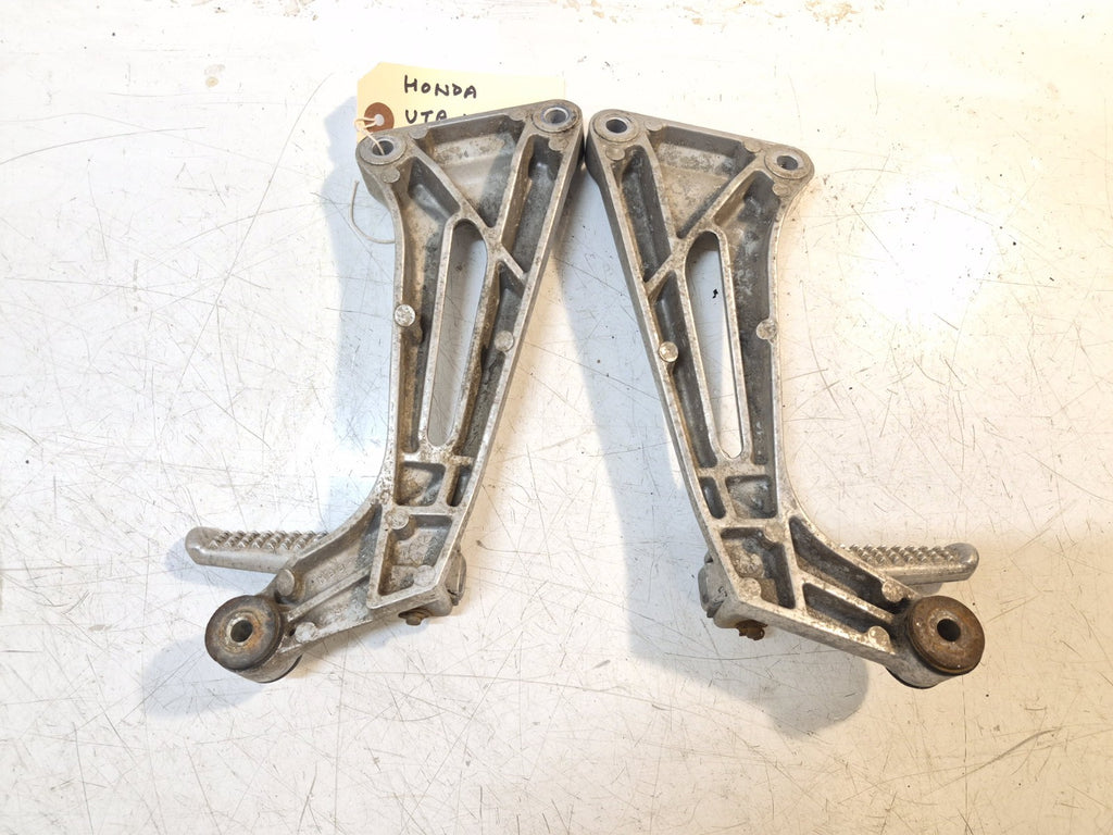 Honda VTR 1000 Firestorm Pillion Pegs And Hangers, Pair