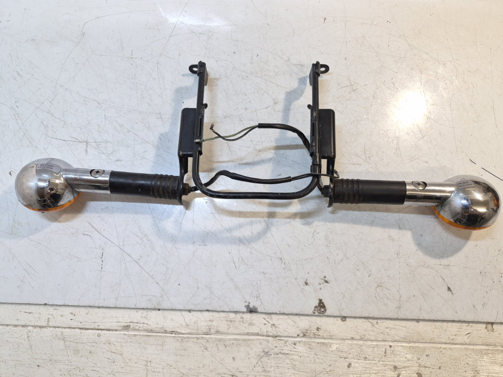 Suzuki VX 800 Indicators, Front, Pair And Bracket