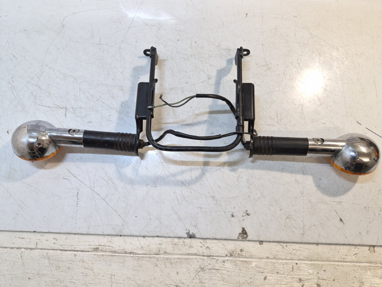 Suzuki VX 800 Indicators, Front, Pair And Bracket