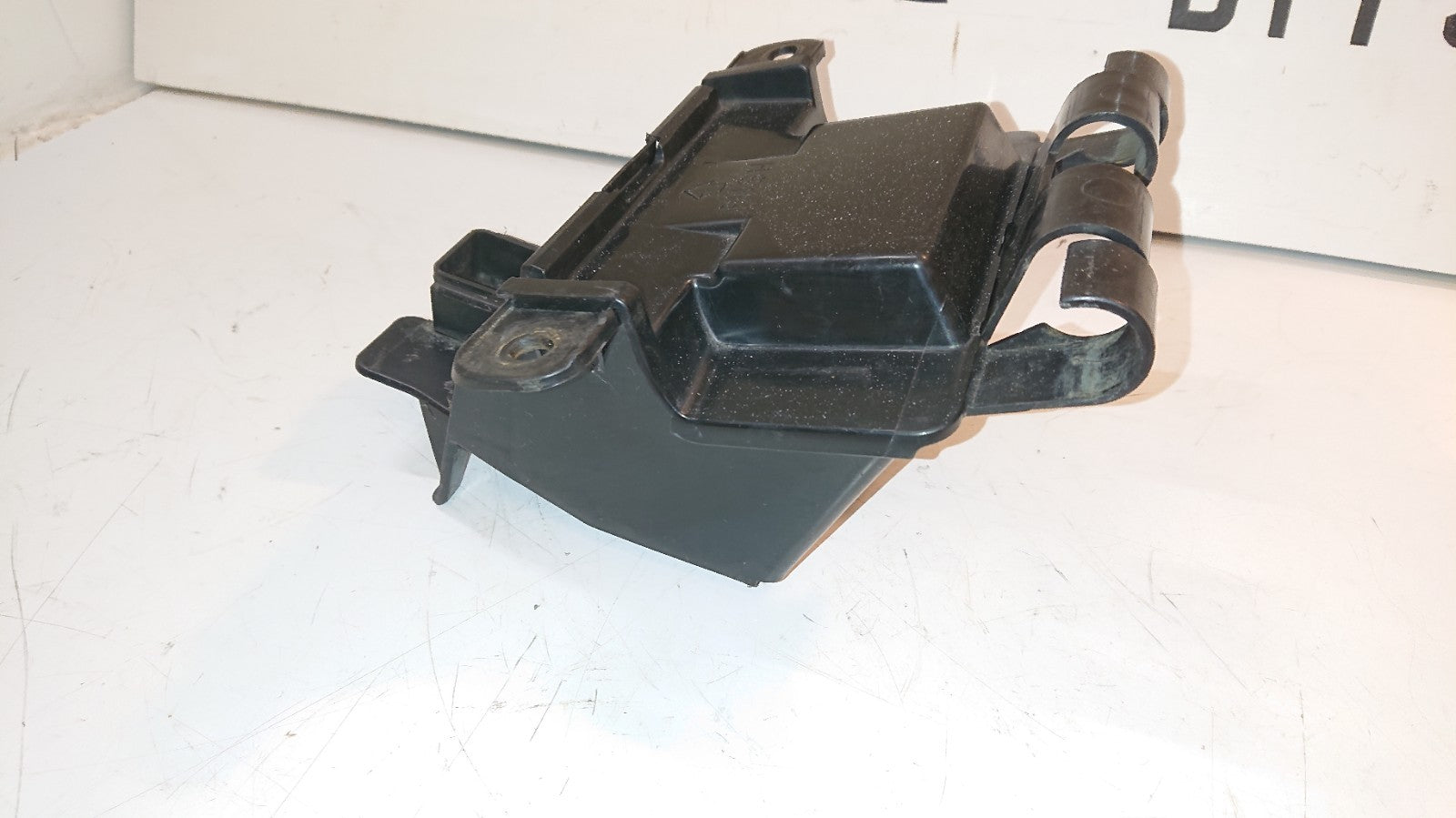 Suzuki GSF 650 Bandit Battery Tray