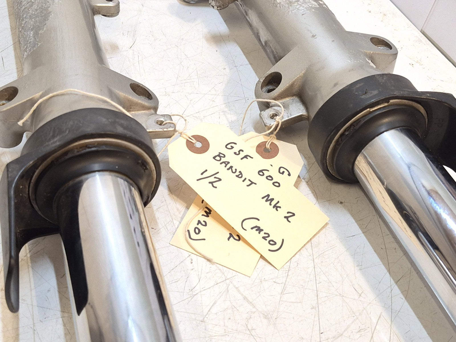 Suzuki GSF 600 Bandit Mk2 Forks