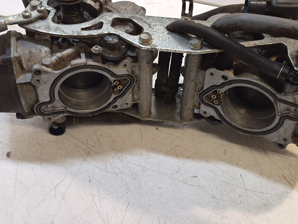 Honda VTR 1000 Firestorm Carburettors