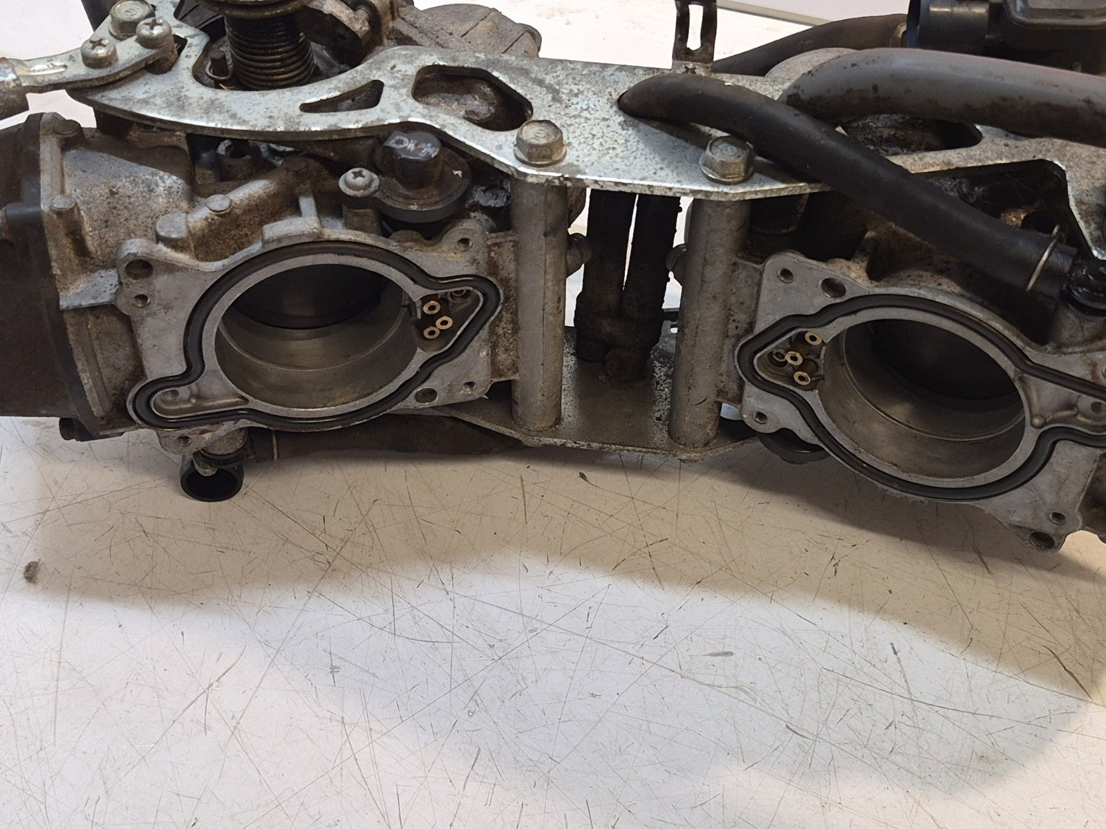 Honda VTR 1000 Firestorm Carburettors