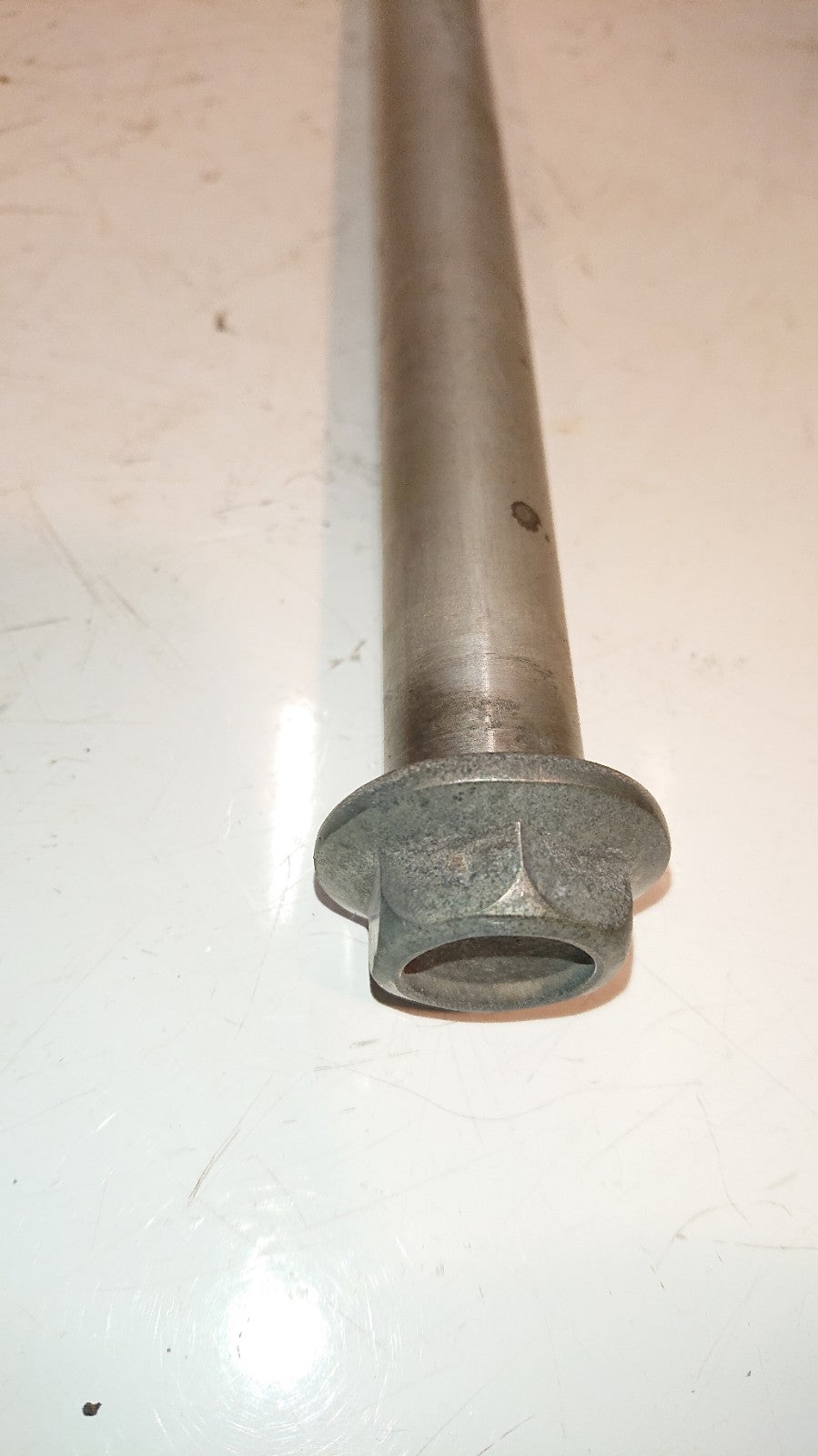 Honda CBF 500 - Front Wheel Spindle