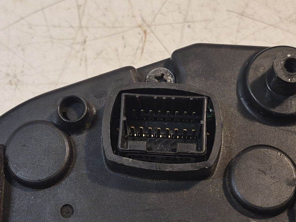 Triumph Daytona 955i Clocks /Instrument Cluster
