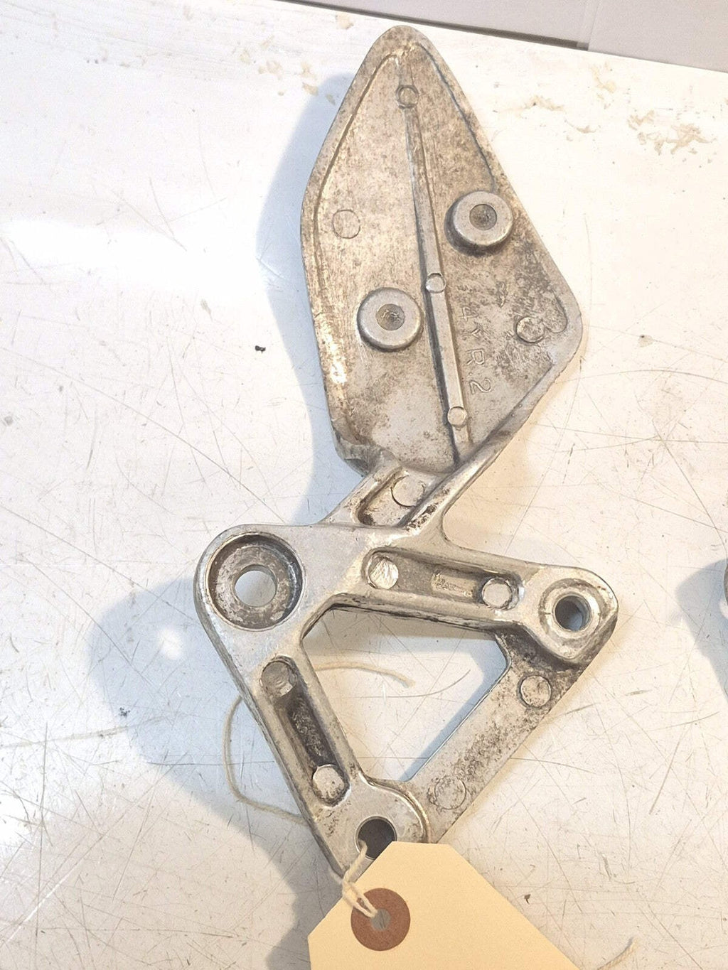 Yamaha FZS 600 FAZER Front Peg Hangers
