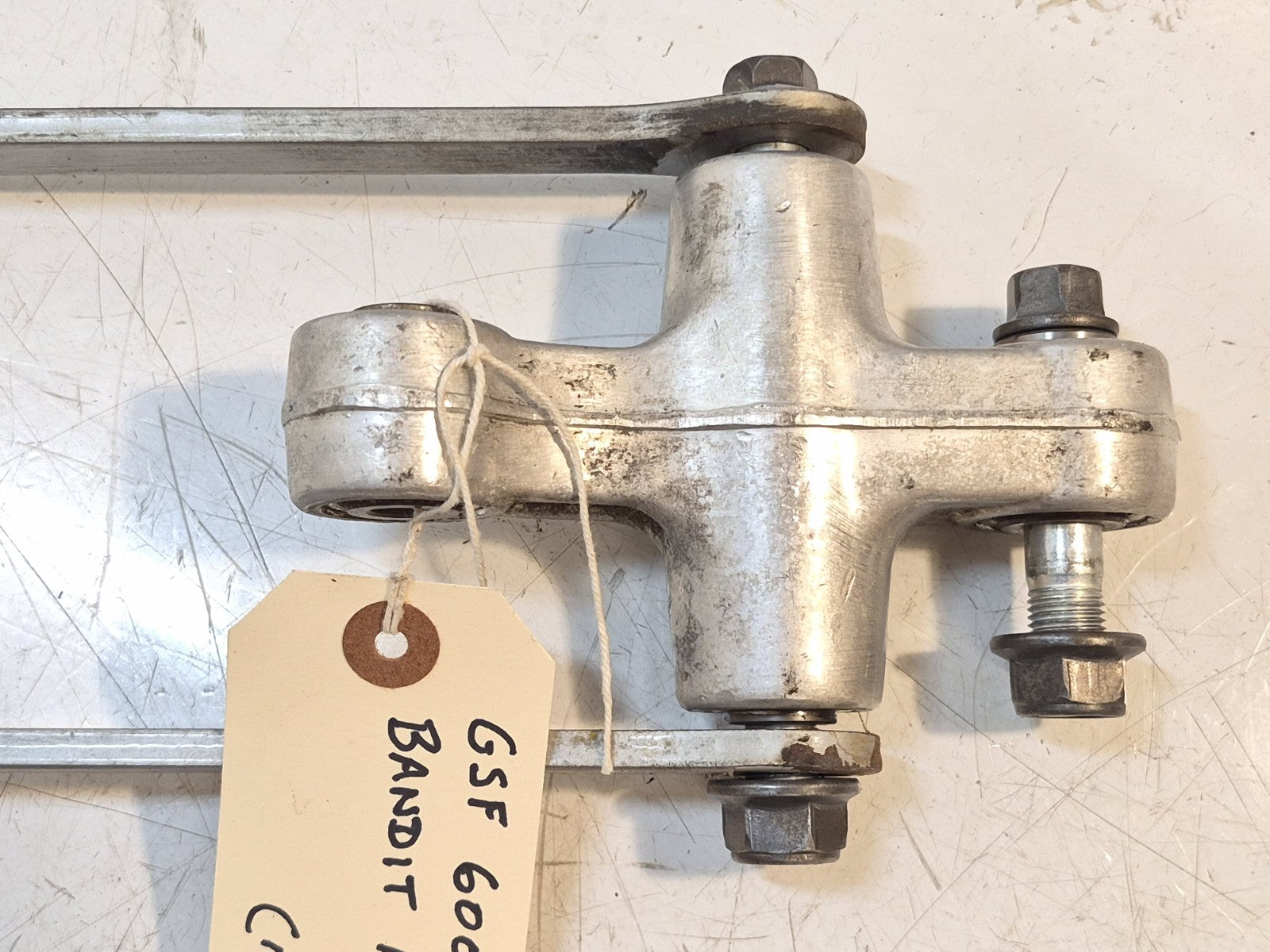 Suzuki GSF 600 Bandit Mk2 Mono Shock Linkage  / Lower Mount