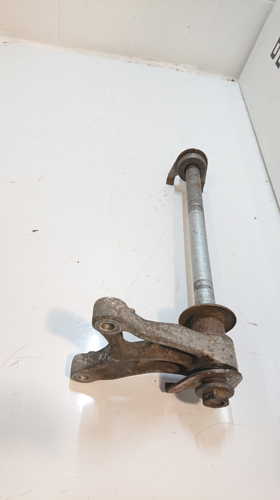 SUZUKI GS500 K2 REAR WHEEL SPINDLE AND SPACERS