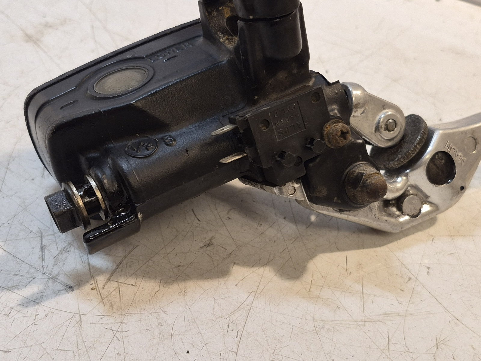 Honda CBR 1100 Blackbird Front Brake Master Cylinder And Lever