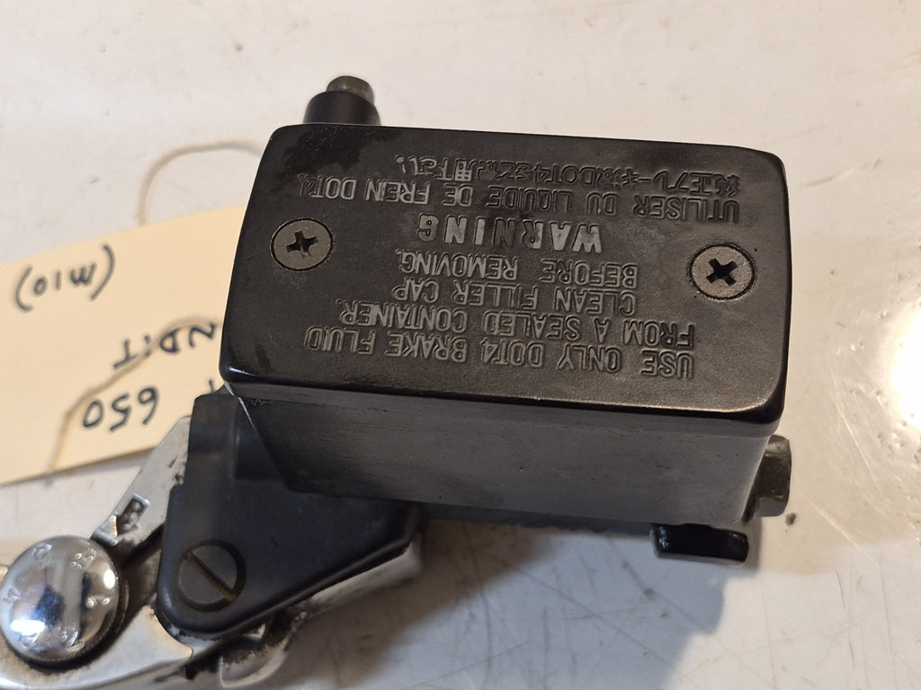 Suzuki GSF 650 Bandit Front Brake Master Cylinder And Lever