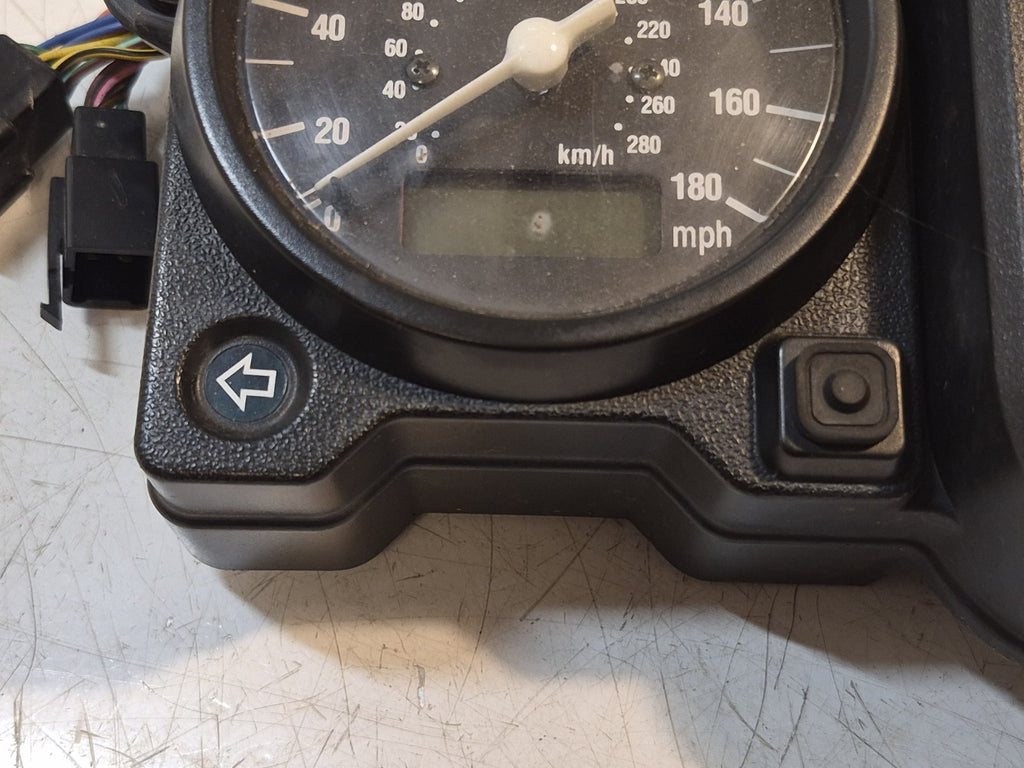 Honda VTR 1000 Firestorm Clocks/Instrument Cluster
