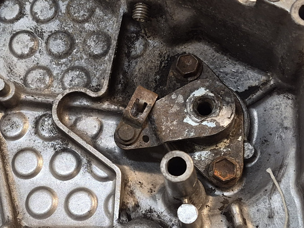 Suzuki GSF 600 Bandit Mk1 Front Sprocket Cover