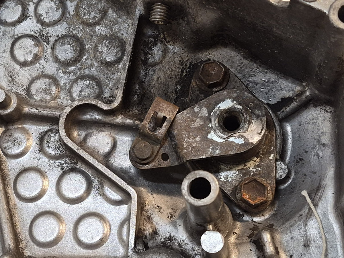 Suzuki GSF 600 Bandit Mk1 Front Sprocket Cover