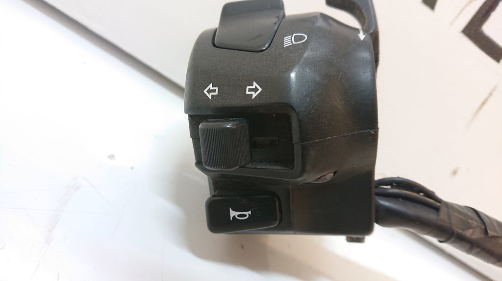 SUZUKI GS 500 K2 Left Hand Switch Gear