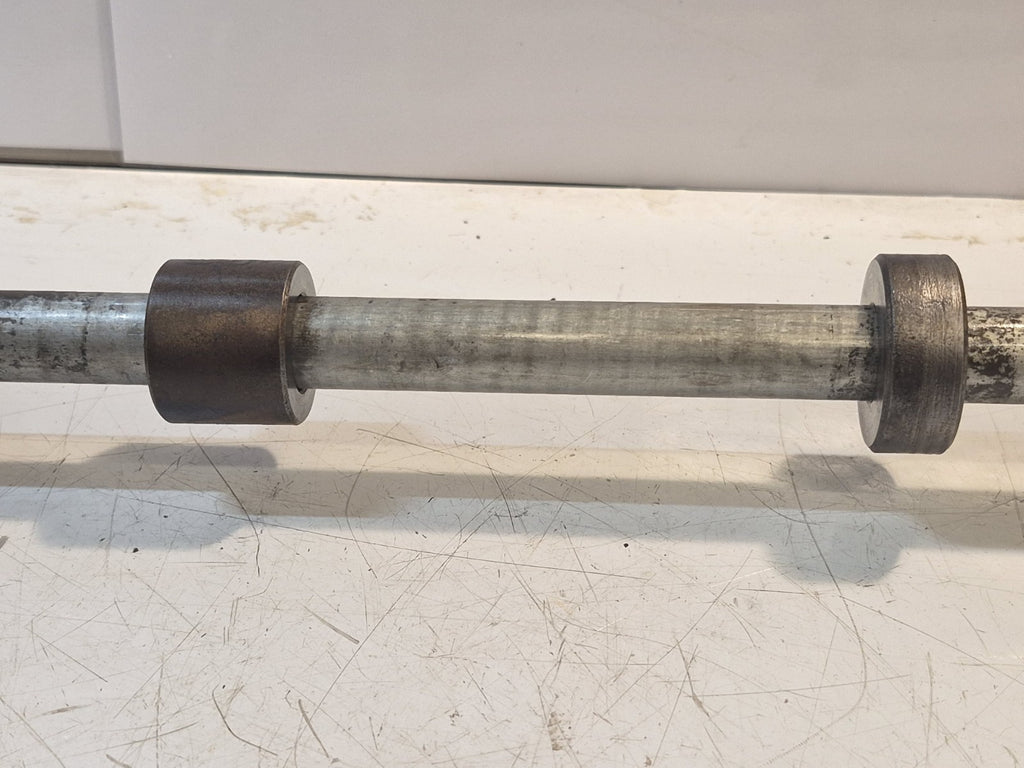 Kawasaki ER 5 Rear Wheel Spindle And Spacers