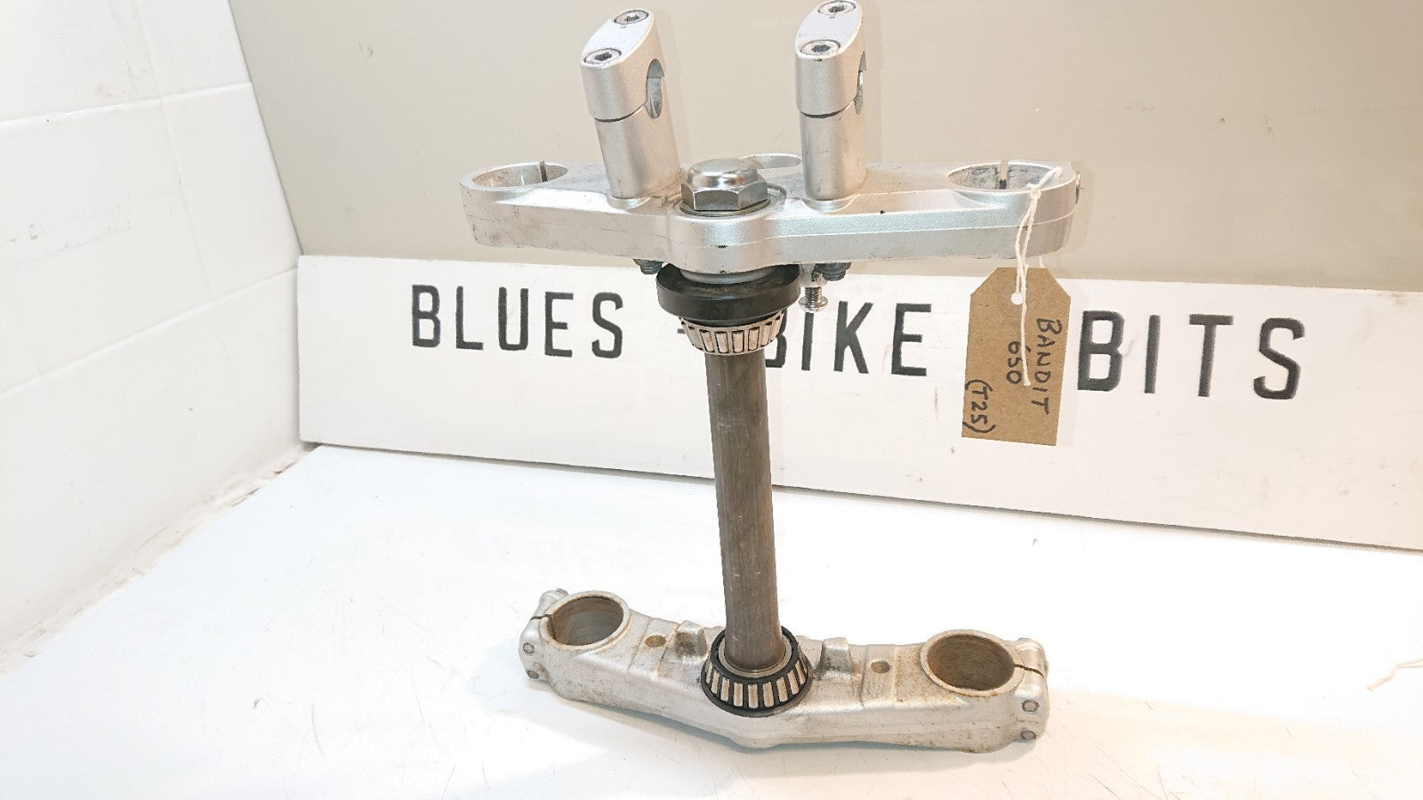 Suzuki GSF 650 Bandit Yoke, Complete