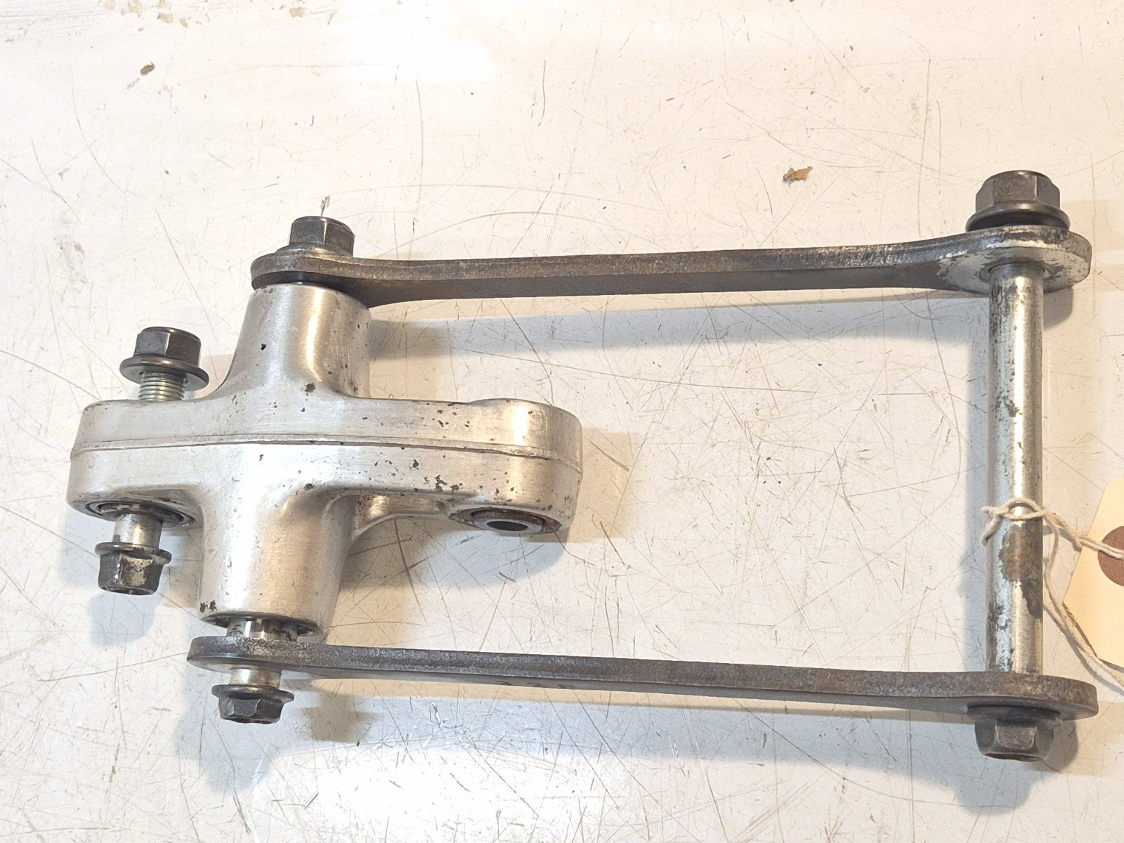 Suzuki GSF 1250 Bandit Mono Shock Mount/Linkage