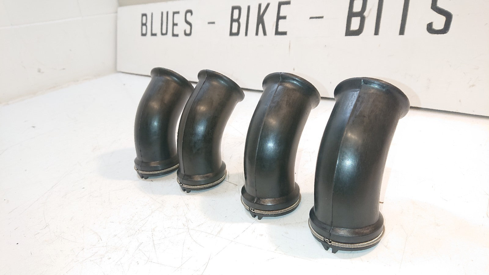 Yamaha XJ 900 Diversion Trumpets, Carburettor Inlets