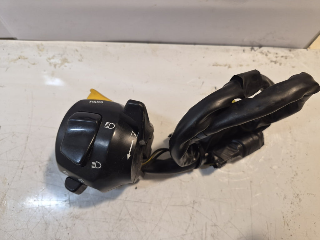 Suzuki GSF 600 Bandit Mk2 Switch Gear, Left-hand