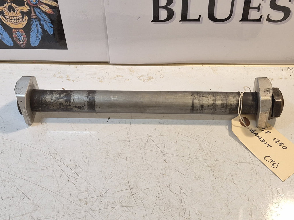 Suzuki GSF 1250 Rear Wheel Spindle