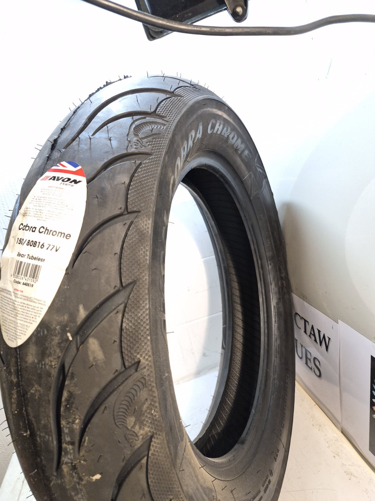 Avon Cobra Chrome 150/80 B16 Motorcycle Tyre