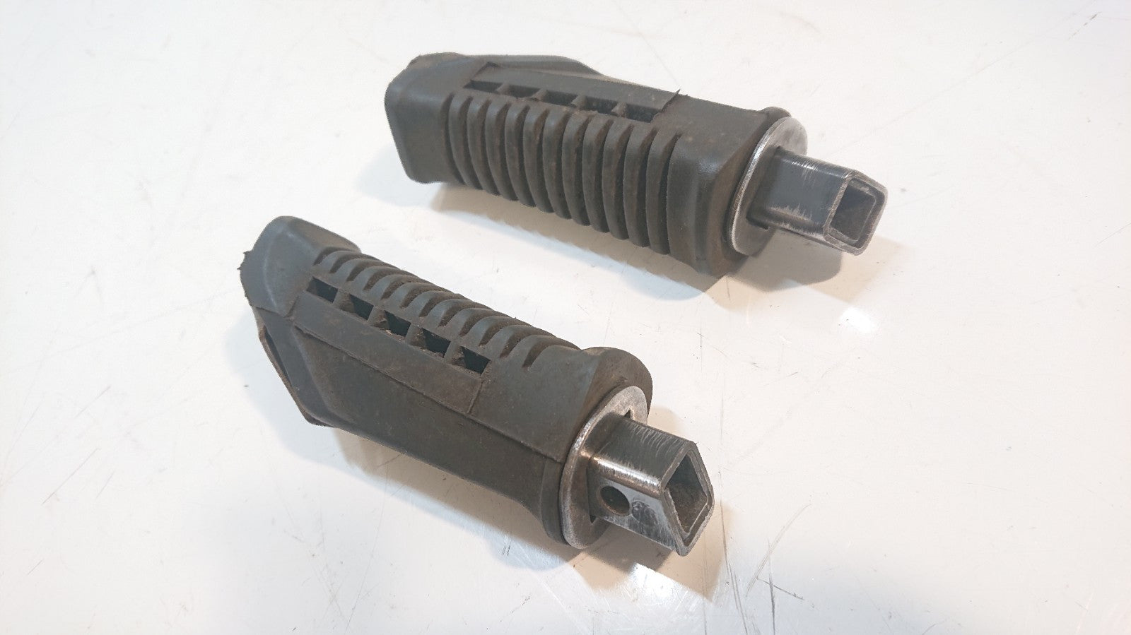 Suzuki GS 500 K2 Pillion Footpegs