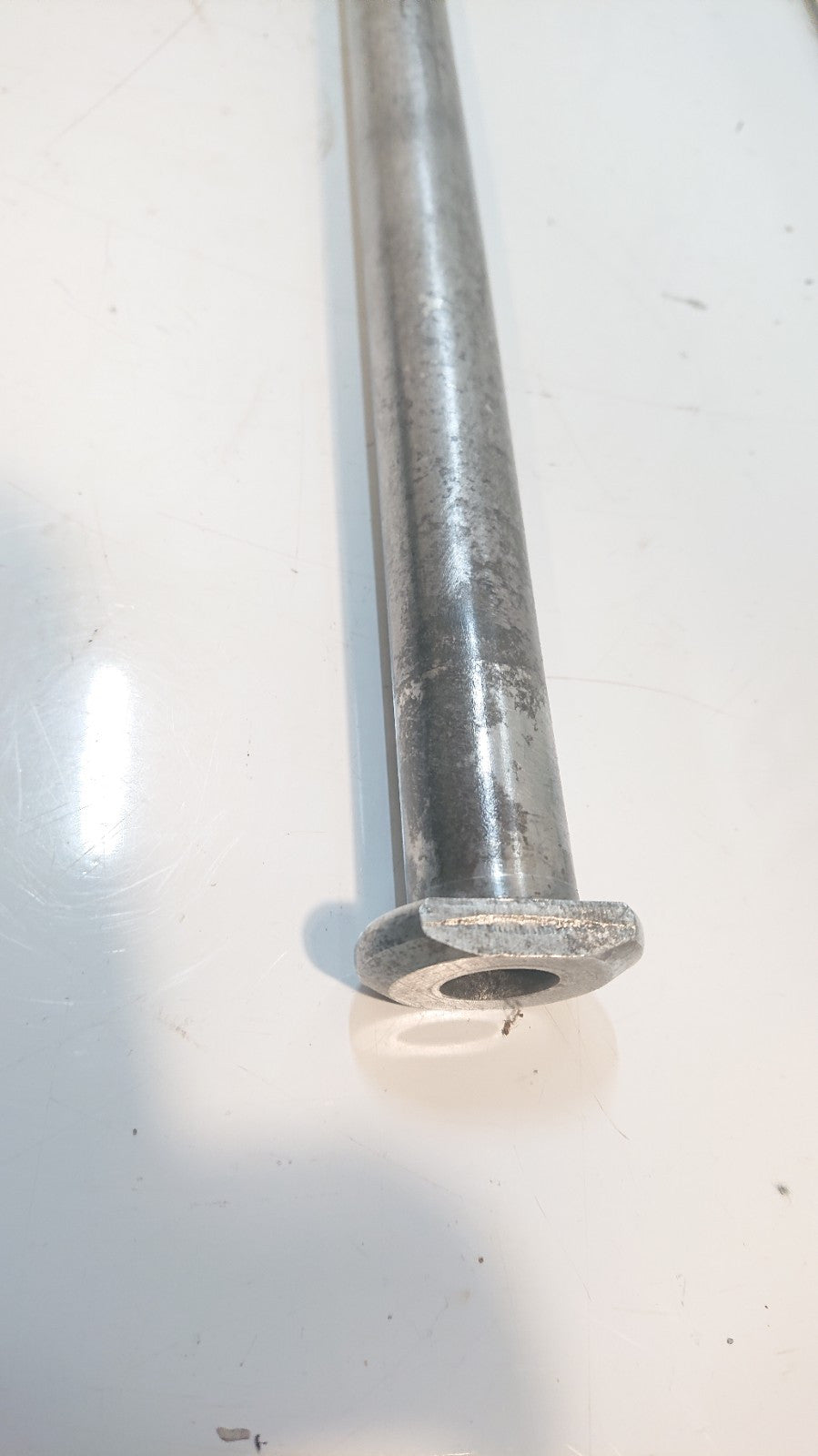 Yamaha FZ6 Fazer Swinging Arm Spindle /Bolt
